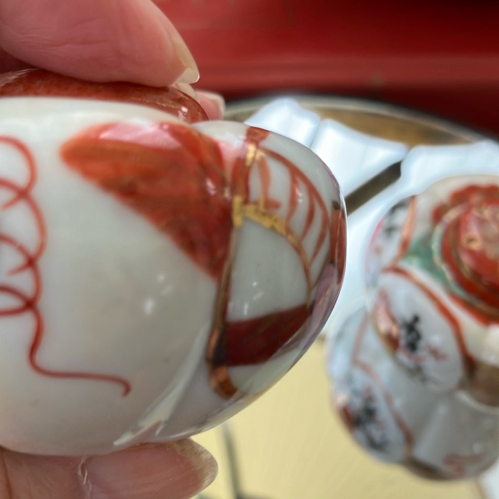 Vintage Geisha’s in Garden Ceramic Salt and Pepper Shakers HAND PAINTED 1930’s - Picture 11 of 16